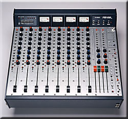 CS 208 Professional Audio Mixer